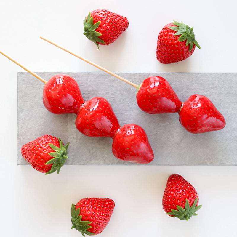 食べられない いちご飴(2個)