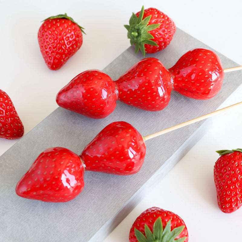 食べられない いちご飴(2個)