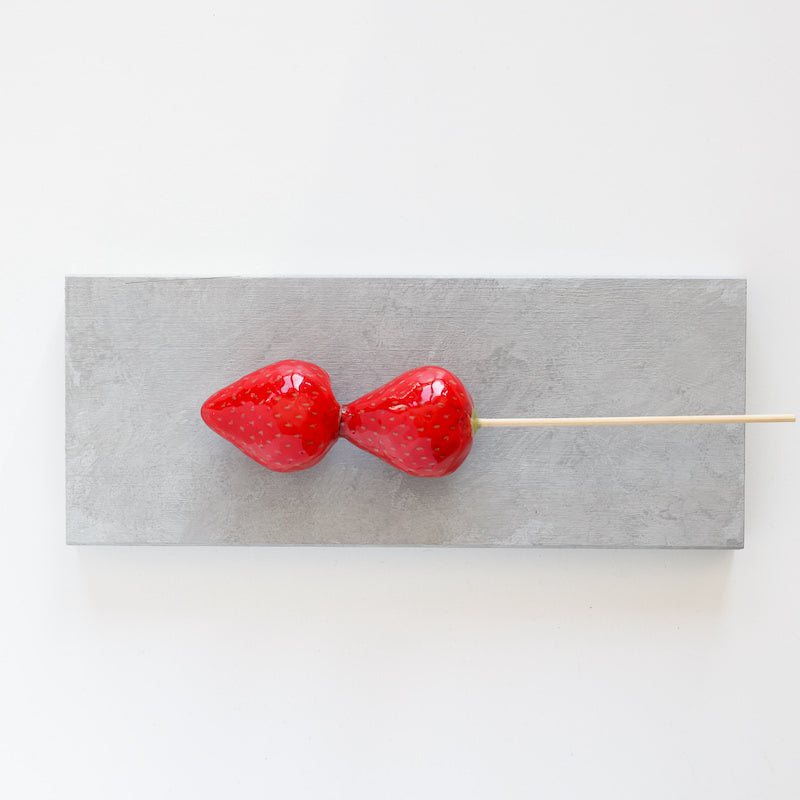 食べられない いちご飴(2個)